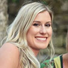 Dena Hartman's Instagram, Twitter & Facebook