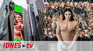 Maybe you would like to learn more about one of these? Ewa Farna Se Objevila V Reklame Na Times Square Idnes Tv