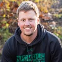 200+ "Favreau" profiles