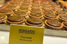 Hokkaido baked cheese tart (hbct) offers up an absolutely irresistible temptation in the form of their namesake; Hokkaido Baked Cheese Tart Sunway Pyramid