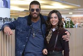 Erkenci Kus 23 Bolum Kiyafetleri Dizi Ve Moda Moda Erkek Moda Kiyafet