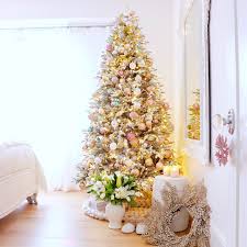 Written by decorator november 16, 2012. Pastel Christmas Tree And Holiday Bedroom Decor Ideas F Kristywicks Com