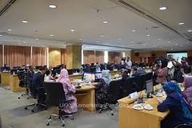 Hasil dapatan timss dan pisa mendapati bahawa kedudukan malaysia terus merundum sejak tahun 2009 hingga kini. Kpm Pengumuman Pencapaian Malaysia Di Pisa 2018