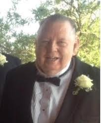 Bruce Lendrum's Instagram, Twitter & Facebook