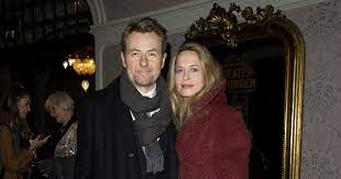 Fredrik skavlan and maria bonnevie first met when the angel star visited his then program, first & last, in the early 2000s. Na Har Fredrik Skavlan 51 Og Maria Bonnevie 44 Blitt Foreldre Igjen