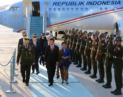 Maybe you would like to learn more about one of these? Presiden Joko Widodo Empat Belas Jam Penerbangan Dari Indonesia Saya Dan Rombongan Tiba Di Bandar Udara Internasional Esenboga Havalimani Ankara Turki Semalam Hari Ini Saya Akan Bertemu Dengan Presiden Turki Recep