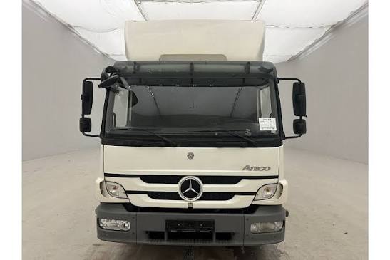 Mercedes Benz 1222-2005 Cab & Chassis Truck