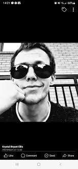 This is my granddaughters dad Derek Bryant who was last seen in  Huntington.If anyone sees him please let me or his sister Krystal Bryant  Ellis know. If he could just let his