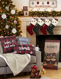 I am pretty sure that buffalo plaid christmas decor is going to be the next big theme of our christmas decorations in the years to come! Buffalo Plaid Christmas Decor Ideas