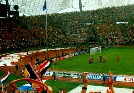 Basisplaatsen voor vijftal uit eredivisie. Zoals Het Toen Ging De Finale Van 88 Nrc