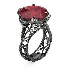 15 Designs Of Beautiful Ruby Rings In Pinterest Mostbeautifulthings Gothic Engagement Ring Designer Engagement Rings Black Gold Jewelry
