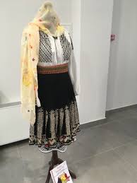 Pantofi eleganti pentru întreaga familie cel mai bun furnizor 37 best costumul popular banat images | popular, folk costume. Neindemanatic In Ceea Ce PriveÈte Oamenii Dezvoltare A Modele Costume Populare Din Banat Zilelemuziciilaoravita Ro