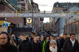 Avem 719 locuri de muncă vacante pentru locuri de munca in italia pentru femei disponibile pe oferte360.ro. Romani Versus Suedezi In FaÈ›a Pandemiei Factorul Care Face DiferenÈ›a Increderea In AutoritÄƒÈ›i La Noi RÄƒnile Provocate De Colectiv Sunt IncÄƒ Deschise Libertatea