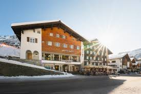#moretimemorespace 💙 the ski season is on!!. Sporthaus Lech Intersport Arlberg St Anton Am Arlberg Tirol