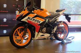 Birmingham Honda Cbr150r Unveiled At The Red Zone In Bgc Honda Philippines Inc Hpi Painted Bonifacio Global City Bgc Motorcycle News Motorcycle Red Zone