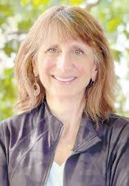 Thea Roach's Instagram, Twitter & Facebook