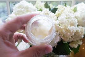 How To Make Organic Anti Aging Face Cream Avec Images Creme Visage Cremes Antirides Maison Anti Vieillissement