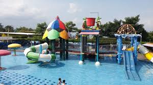 Kami adalah perusahaan yang bergerak di bidang kontraktor kolam renang, konstruksi kolam renang, water boom dan waterpark yang berlokasi di selatan jakarta. Kolam Renang Murah Di Tangerang Terbaru 2021 Kontraktor Kolam Renang