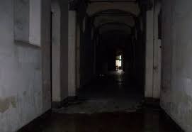 Seribu pintu) adalah gedung gedung bersejarah di indonesia yang berlokasi di kota semarang, jawa tengah. Ini Cerita Seram Lawang Sewu Tempat Ter Angker Ke 2 Di Asia Cerita Hantu Kos