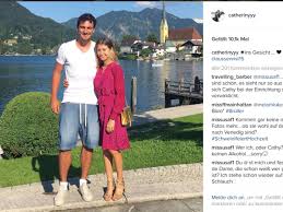 Jun 23, 2021 · während die zuletzt angeschlagenen deutschen teamspieler mats hummels und ilkay gündogan entwarnung gaben, ist ein einsatz von thomas müller (knieblessur) heute gegen ungarn unwahrscheinlich. Mats Hummels Macht Mit Freundin Urlaub Am Tegernsee Fc Bayern