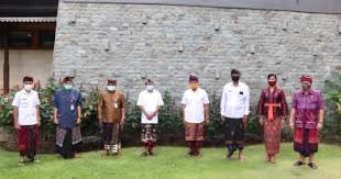 Jasa kurir pt.tiki jne dalam negeri profil jne jne didirikan oleh soeprapto suparno pada tgl. Jne Gratiskan Biaya Pengiriman Bantuan Ke Ntt Dan Bantu Renovasi 5 Tempat Ibadah Katabali