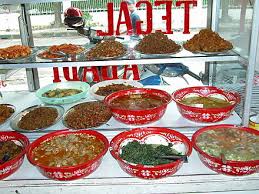 Murukku juga dikenali sebagai chakli dan chakri. Hidangan Jawa Wikiwand