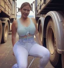 Caminhoneira Musa das Estradas publica foto no hospital 10 dias após  acidente: Deus cuidou de mim | Santa Catarina | G1