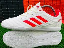 Bagaimana anda memilih kasut futsal yang terbaik? Kasut Futsal Murah Sports Other On Carousell