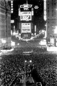 New Year S Eve In Times Square Sanders 1956 Crowd Nye New Years Eve Celebration 1950 S Histor New Year S Eve Times Square Nyc Times Square Newyear