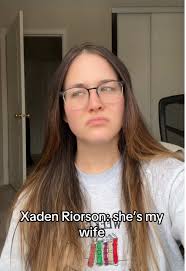 I unfortunately am wrecking that home 🙂‍↕️🙂‍↕️ #booktok #xadenriorson  #xadenandviolet #fourthwing #onyxstorm #rebeccayarros #bookrecommendations  #acotar #trope #romantasy