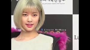 이번 영상은  단발이 안 어울리는 유형편  입니다.손예진 님은 얼굴의 단점이 거의 없지만. ë°°ìš° ì •ì†Œë¯¼ íŒŒê²© ë‹¨ë°œë¨¸ë¦¬ ë³€ì‹  Youtube