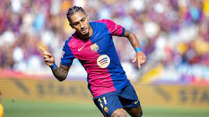 Flick, sobre Raphinha: “Me extraña que haya tardado en hacer un hat-trick”