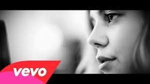 Louane Maman Louane Pop Francaise Video Musique