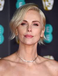 Top 50 tagli di capelli corti per donne oltre i 60 anni. Capelli 9 Tagli Giovanili E Acconciature Per Donne Mature Donne Sul Web