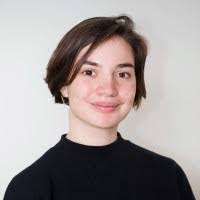 Laura Munsch's Instagram, Twitter & Facebook