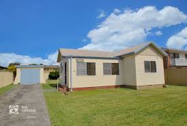 We have a massive selection of homes to choose from. 81 Penguins Head Rd Culburra Beach Nsw 2540 Australia House For Sale Fn First National Real Estate Callala Culburra