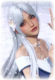 So cute. A mini queen! 😘😘