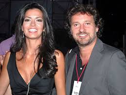 Gli ex innamorati sono diventati amici e tra di loro, per amore anche della figlia, c'è un rapporto di complicità, stima e rispetto reciproco. Pieraccioni E Laura Torrisi Luxgallery It