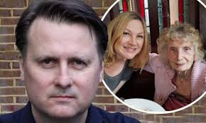 EastEnders actor Gary Webster reveals his mother has died from Covid