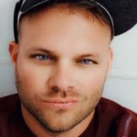 60+ "Mcpeek" profiles