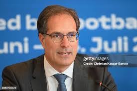 35 Photos & High Res Pictures