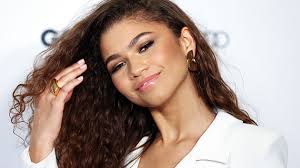 When malcolm cruelly tells marie she's not special, listing all the damaged women he has known a stylized stab at pandemic filmmaking, malcolm & marie, is at once mildly admirable and deeply. Zendaya Addresses 12 Year Age Gap With Malcolm Marie Co Star John David Washington Music News Wfxa