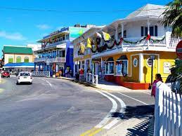 Georgetown on grand cayman is the capital of the cayman islands, where approximately 45.000 people live. 20 Things To Do In Grand Cayman During A Cruise