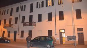 La fucilazione era la pena più grave comminata dai codici militari italiani (art. Trovato Morto A Voghera Aperta Indagine Per Omicidio Cronaca Ilgiorno It
