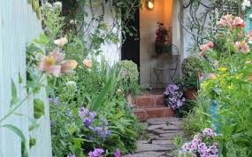 Gartengestaltung Gartenweg Blumen Kleiner Garten Blumen Garten Gartenweg Blumen Garten Gartengestalt Garten Kleiner Garten Gartengestaltung Ideen