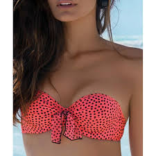 Notre mission est de sublimer toutes les femmes et nos maillot de bain corail jouent avec les couleurs, les formes, les styles pour correspondre à vos envies et vos besoins, que votre coeur penche pour de la lingerie classique, sexy, sport. Antigel De Lise Charmel La Dolce Riva Haut De Maillot De Bain Bandeau Coque Corail