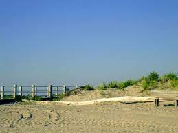 Hammonasset State Park Madison Connecticut Swim Beach Boardwalk Stone Breakwater Built In 1955 Fishing Hik Best Campgrounds State Parks Vacation Trips