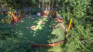 4 teams, 8 games, 1 dream. The Oregon Cliff House Mckenzie River Vacations