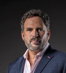 Editor's Letter: March's World of Stories, From Savvy Leasing to Spicy  Lobster