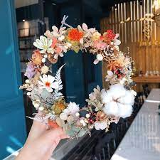 15 個讚 1 則留言 instagram 上的gaia des fleurs 蓋婭花藝 gaiadesfleurs 鄉村田園風花圈 這次用了非常多豐富花材增加層次感 有松果尤加利果黑種草羅漢果奧勒岡 也有可 floral floral wreath baby chicks